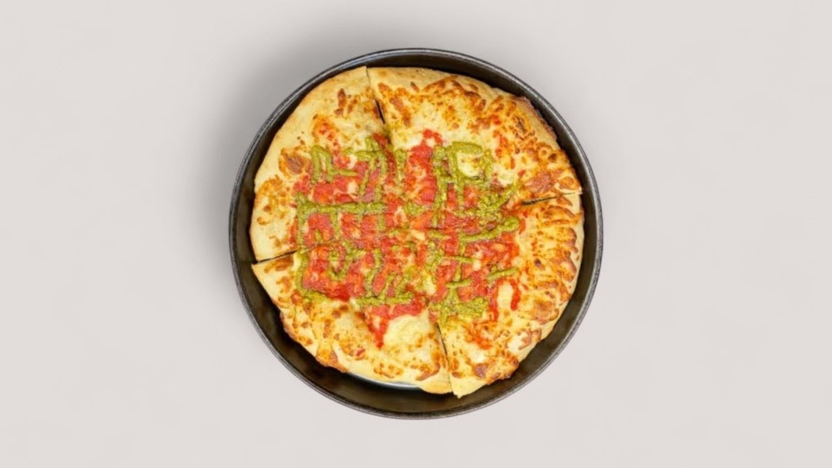 Pizza Käse mit Pesto
